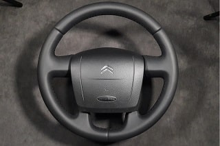 Перетяжка руля Ситроен натуральной кожей